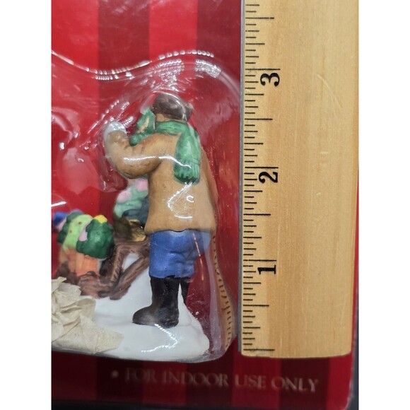 Vtg Caldor Share the Joy Village Accessorie Plant Sale Stand Man Woman Child New - Picture 8 of 9